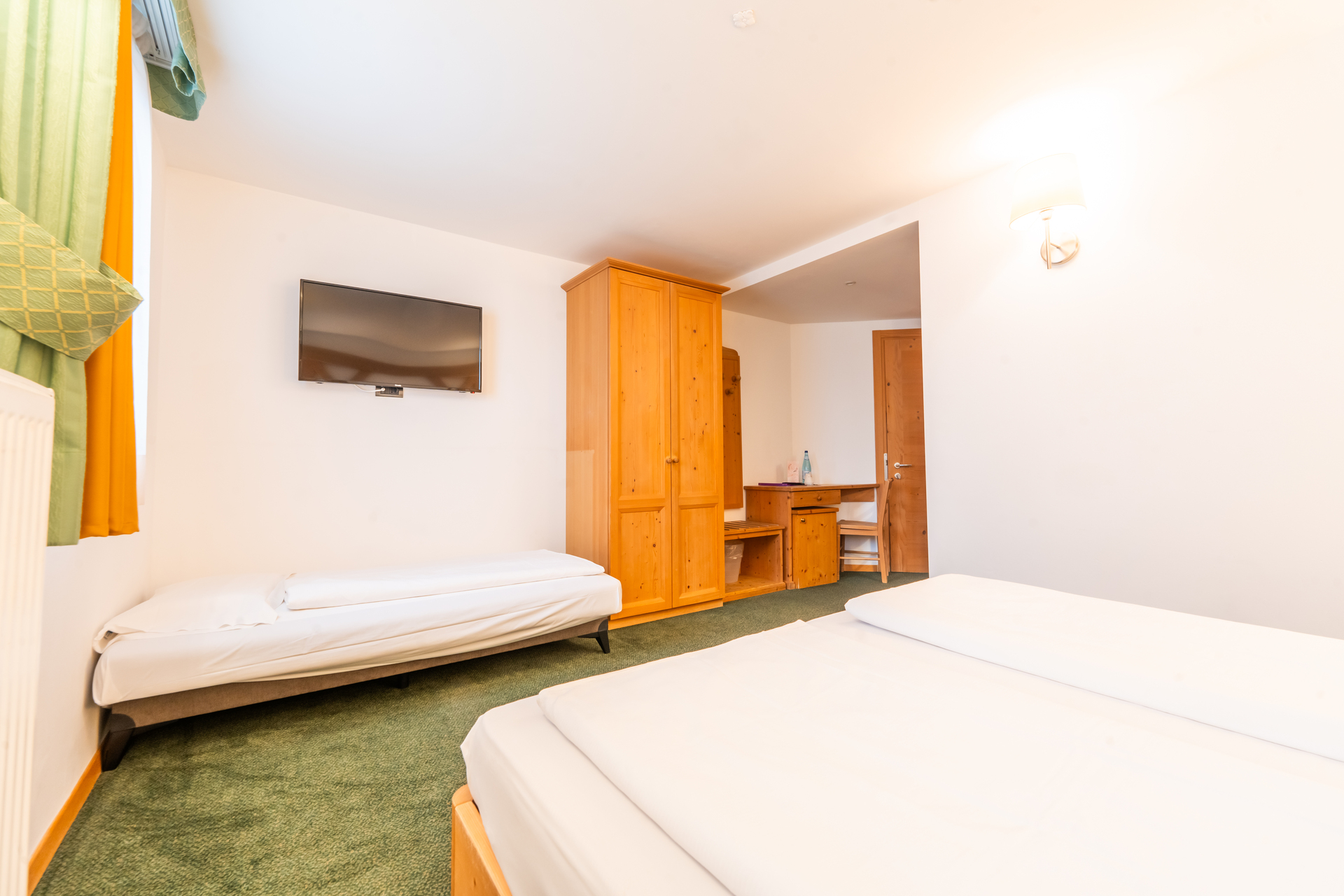 Camera Camomilla Hotel Alpine Mugon Trento