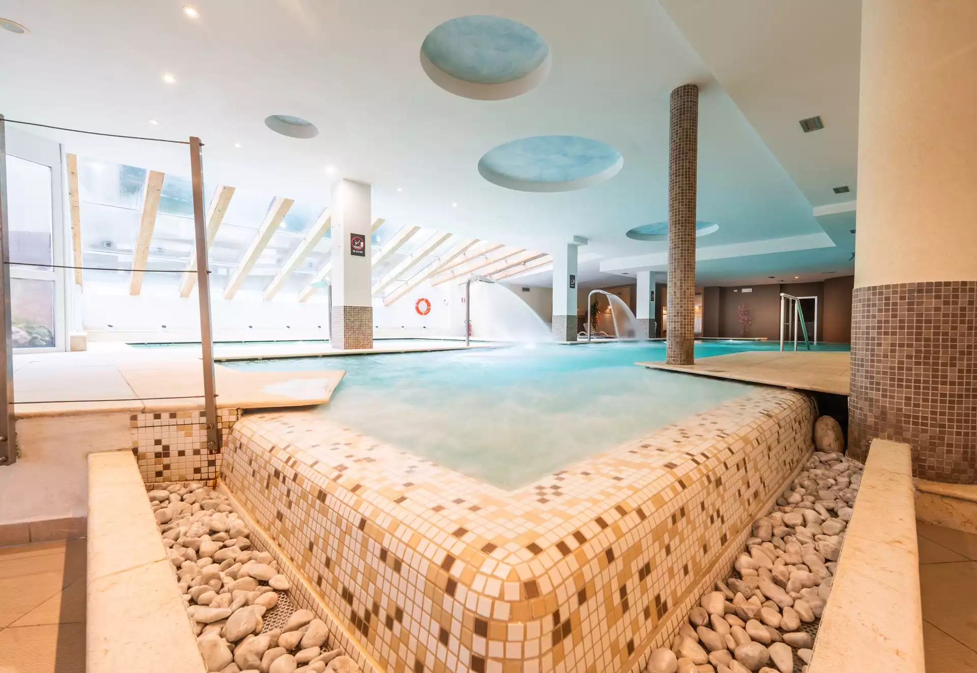 Wellness Hotel Alpine Mugon